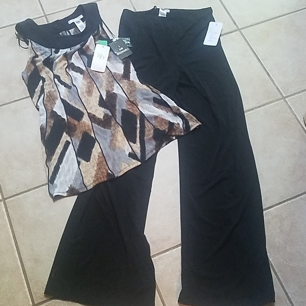 Brand New Sandra Darren pant suit. New with tags.